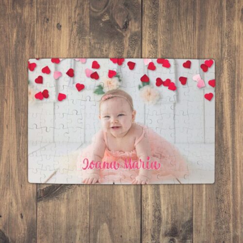 Puzzle Personalizat Magnetic - 96 de piese, 20x28 cm, o poza cu inimioare si text, PZ015
