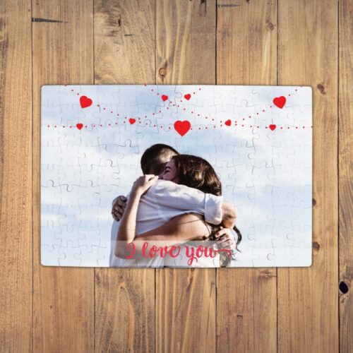 Puzzle Personalizat Magnetic - 96 de piese, 20x28 cm, o poza cu inimioare, PZ07