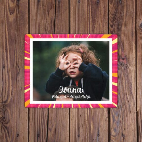 Puzzle Personalizat pentru copii - 30 de piese, 19x24 cm, o poza cu rama colorata si text, PZ022